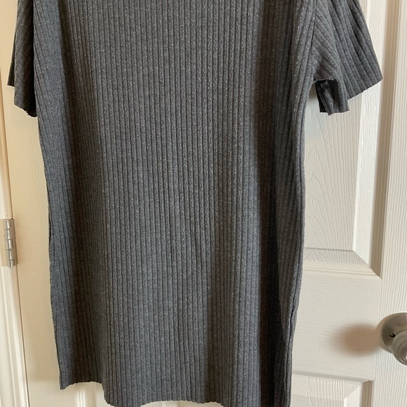 Zara Trafaluc Grey Short Sleeve Ribbed Dress size medium - Picture 3 of 6